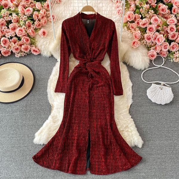 casual dresses autumn red/brown/black party long dress women v-neck criss-cross twist bright silk maxi vestidos female robe 2021, Black;gray
casual dresses autumn red/brown/black party long dress women v-neck criss-cross twist bright silk maxi vestidos female robe 2021, Black;gray