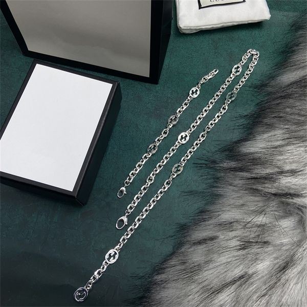 chain necklace old interlocking thick strip versatile men's and women's clavicle couple sweater, Golden;silver
chain necklace old interlocking thick strip versatile men's and women's clavicle couple sweater, Golden;silver
