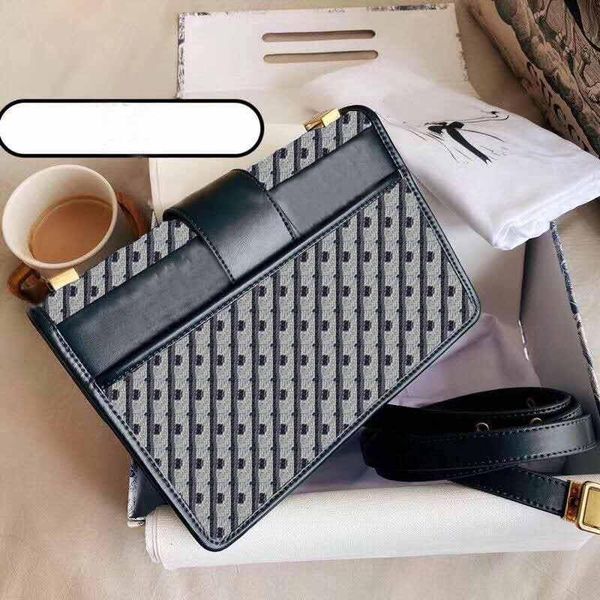 messenger bag fashion classic satchel waist designer bags embroidery saddle shoulder strap dinner party wallet ladies leather outdoor packs
messenger bag fashion classic satchel waist designer bags embroidery saddle shoulder strap dinner party wallet ladies leather outdoor packs