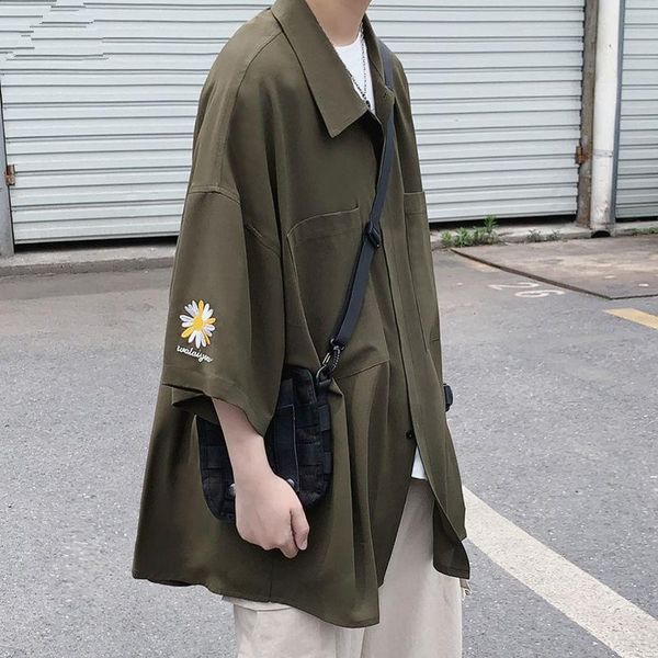 men's casual shirts ice silk embroidery flower half short sleeve shirt clothes men trend fat loose summer outfit thin korean version, White;black
men's casual shirts ice silk embroidery flower half short sleeve shirt clothes men trend fat loose summer outfit thin korean version, White;black