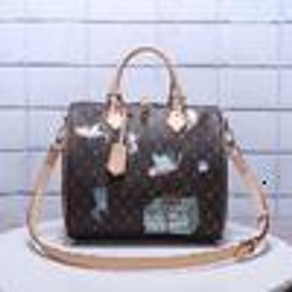 libobo6_1 do49 m44401 backpacks handbags iconic handles shoulder bags totes cross body bag clutches evening oxidized leather business, Red;black
libobo6_1 do49 m44401 backpacks handbags iconic handles shoulder bags totes cross body bag clutches evening oxidized leather business, Red;black