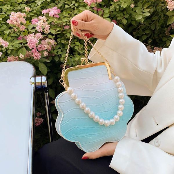 evening bags designer crocodile pattern armpit women's shoulder bag beaded handbag chain crossbody luxury pu cloud shell female purse
evening bags designer crocodile pattern armpit women's shoulder bag beaded handbag chain crossbody luxury pu cloud shell female purse