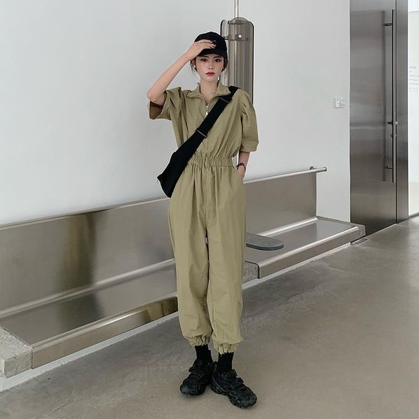 gym clothing 2021 net red tooling jumpsuit female summer waist slimming korean version of the beam leg, White;black
gym clothing 2021 net red tooling jumpsuit female summer waist slimming korean version of the beam leg, White;black