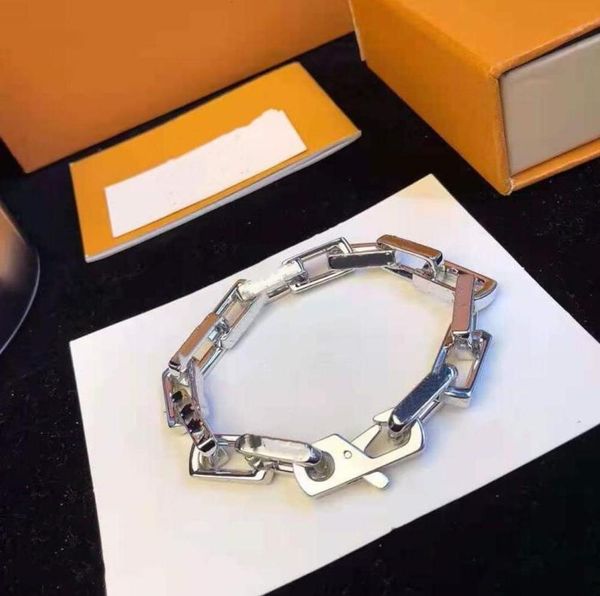 designer bracelets men women brand bracelet chain mens jewelry tennis europe fashion couss quality, Golden;silver
designer bracelets men women brand bracelet chain mens jewelry tennis europe fashion couss quality, Golden;silver