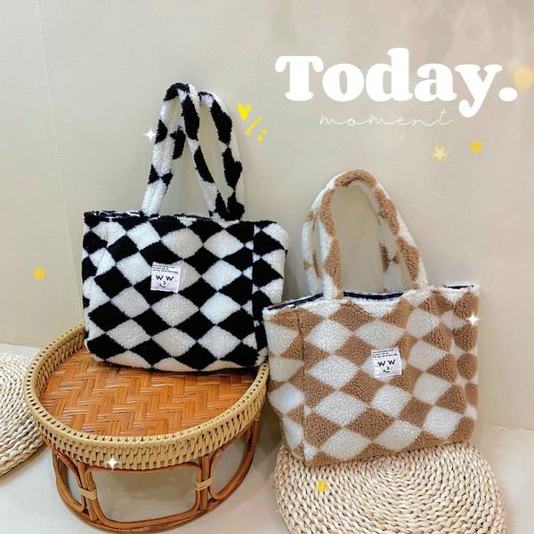 evening bags women ins lamb velvet double-sided plaid handbag plush checkerboard all-match hand bag autumn and winter tote tide
evening bags women ins lamb velvet double-sided plaid handbag plush checkerboard all-match hand bag autumn and winter tote tide