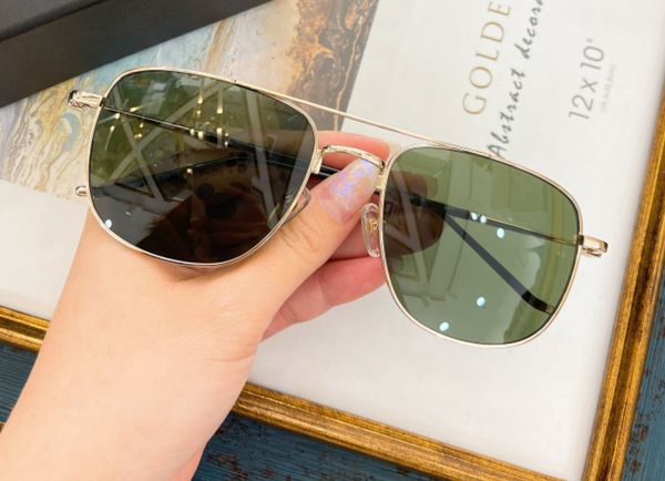 rectangular pilot sunglasses gold metal frame green lens gafas de sol men fashion sun glasses shades uv400 protection eyewear with box, White;black
rectangular pilot sunglasses gold metal frame green lens gafas de sol men fashion sun glasses shades uv400 protection eyewear with box, White;black