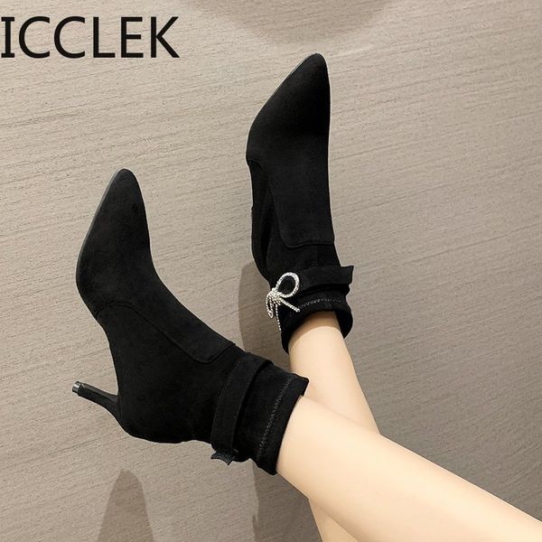 fashion women's boots casual bow heels spring shoes women's pointed rubber ankle boots black zapatos mujer 210428
fashion women's boots casual bow heels spring shoes women's pointed rubber ankle boots black zapatos mujer 210428