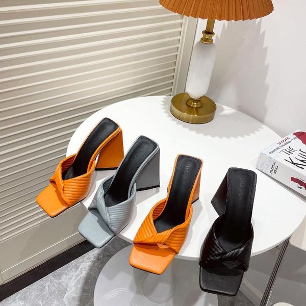 slippers 2021 summer style large size pleated surface stiletto square toe ladies high heel sandals, Black
slippers 2021 summer style large size pleated surface stiletto square toe ladies high heel sandals, Black