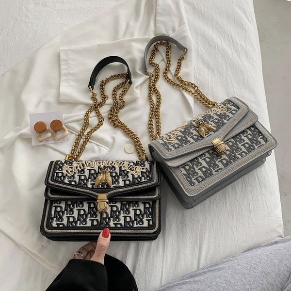 luxury handbags women's 2021 new korean fresh messenger texture chain one shoulder bag fashion
luxury handbags women's 2021 new korean fresh messenger texture chain one shoulder bag fashion