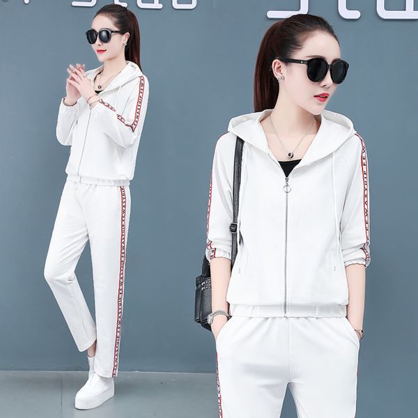 sportswear women's spring and autumn new leisure korean hooded sweater running sportswear two-piece set fashion, Gray
sportswear women's spring and autumn new leisure korean hooded sweater running sportswear two-piece set fashion, Gray