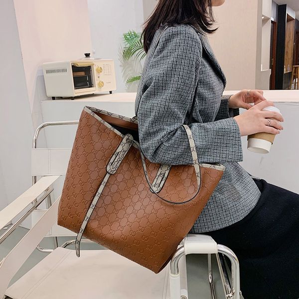 80% off outlet store new women's handbag simple and versatile single shoulder diagonal bag soft leather factory online sale, Black;red
80% off outlet store new women's handbag simple and versatile single shoulder diagonal bag soft leather factory online sale, Black;red