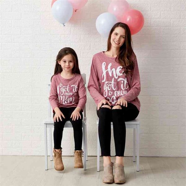mosaic letter print long-sleeve for mommy and me 210528, Blue
mosaic letter print long-sleeve for mommy and me 210528, Blue