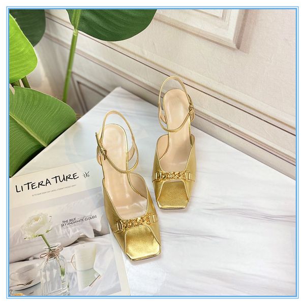 2021ss genuine leather slippers with buckle 5 colors sandals women slipper women slides womens 35-40 have box and dust bag, Black
2021ss genuine leather slippers with buckle 5 colors sandals women slipper women slides womens 35-40 have box and dust bag, Black