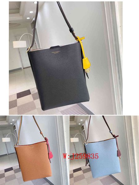 wholesale the tbsperry bucket bag is a one shoulder with rich colors and lychee grain leather contrast luxuryss designerss yw
wholesale the tbsperry bucket bag is a one shoulder with rich colors and lychee grain leather contrast luxuryss designerss yw