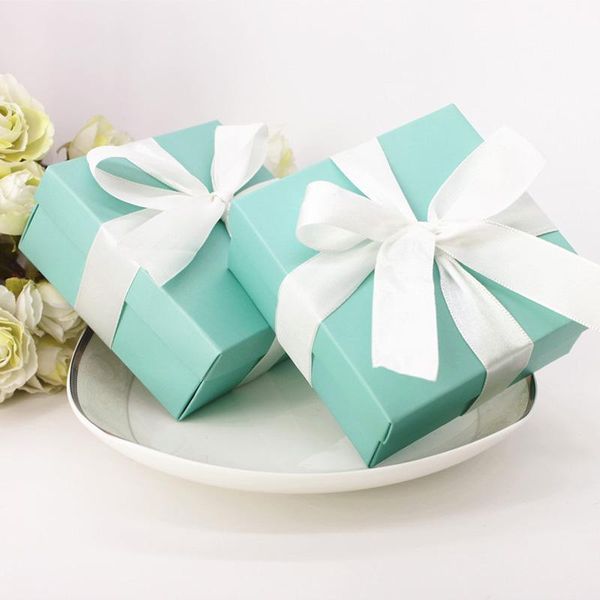 gift wrap small candy box with ribbon foldable square chocolate packaging case wedding favor boxes birthday party decoration
gift wrap small candy box with ribbon foldable square chocolate packaging case wedding favor boxes birthday party decoration