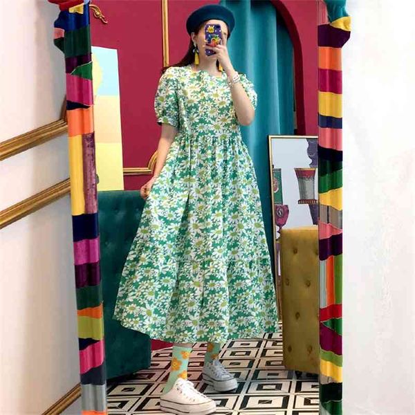 casual dresses 2021 summer korean style french temperament square collar loose waist puff sleeve small daisy floral dress female z, Black;gray
casual dresses 2021 summer korean style french temperament square collar loose waist puff sleeve small daisy floral dress female z, Black;gray
