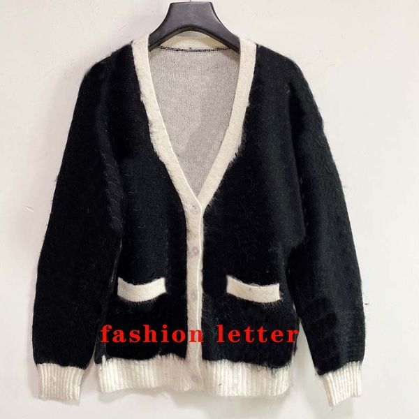 fashion womens sweater cardigan knits tees classical letter pocket v-neck stylist tee casual women jacket sweaters 5 styles size s-l, White;black
fashion womens sweater cardigan knits tees classical letter pocket v-neck stylist tee casual women jacket sweaters 5 styles size s-l, White;black
