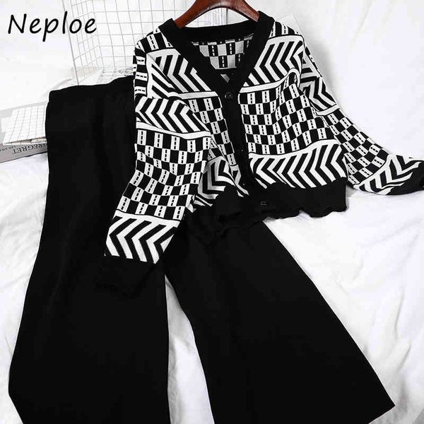 neploe suit women v-neck single breasted chic print knitted cardigans + straight high waist wide leg pants 2 piece set 210423, White
neploe suit women v-neck single breasted chic print knitted cardigans + straight high waist wide leg pants 2 piece set 210423, White