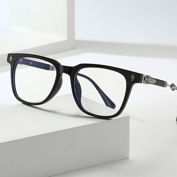 70% off online store pure titanium electroplated chaokeluoxin nearsighted spectacle frame, White;black
70% off online store pure titanium electroplated chaokeluoxin nearsighted spectacle frame, White;black