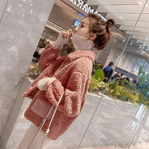 lamb wool short coat women's 2021 autumn and winter fashion loose slim small korean tide jackets, Black;brown
lamb wool short coat women's 2021 autumn and winter fashion loose slim small korean tide jackets, Black;brown