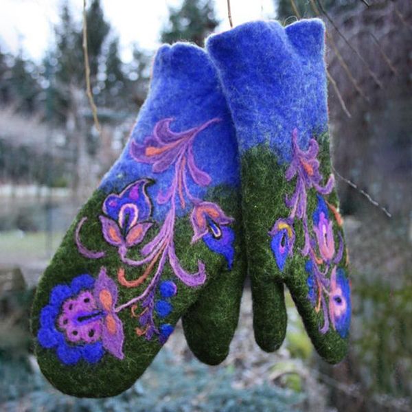 cycling gloves christmas gift women winter fashion embroidery flowers mittens xr-, Black
cycling gloves christmas gift women winter fashion embroidery flowers mittens xr-, Black
