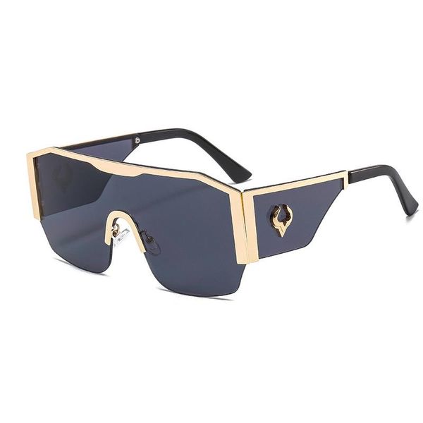 sunglasses men and women uv400 european american riding goggles oversized metal frame fashion personality 2021, White;black
sunglasses men and women uv400 european american riding goggles oversized metal frame fashion personality 2021, White;black