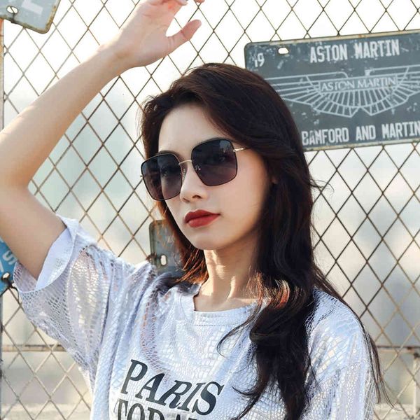 glasses new net red wind large frame leisure retro frame sunglasses hd uv proof, White;black
glasses new net red wind large frame leisure retro frame sunglasses hd uv proof, White;black