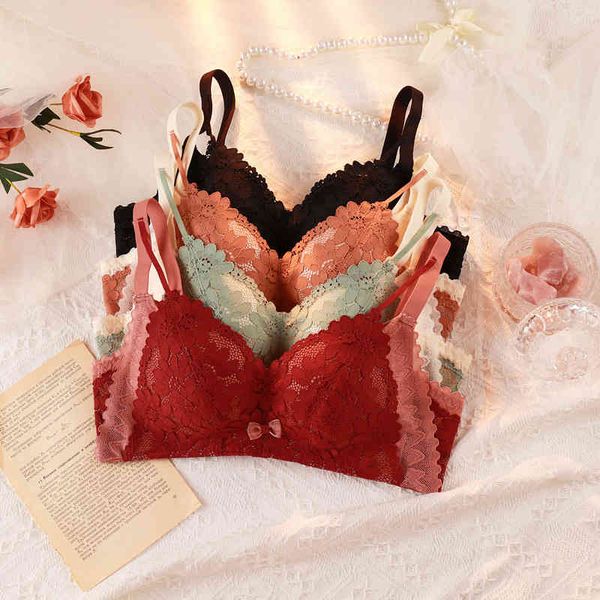 latex underwear, women's small chest, large gathering, no steel ring lace bra, adjustable breathable bra, Red;black
latex underwear, women's small chest, large gathering, no steel ring lace bra, adjustable breathable bra, Red;black