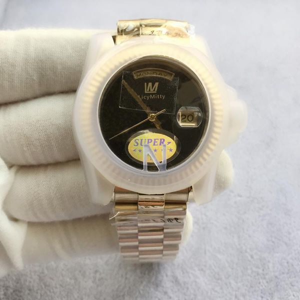 wristwatches mens watch v3 18k golden daydate 50m waterproof sapphire glass automatic mechanical man stainless steel, Slivery;brown
wristwatches mens watch v3 18k golden daydate 50m waterproof sapphire glass automatic mechanical man stainless steel, Slivery;brown