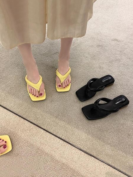 slippers square heel shoes woman 2021 female rubber flip flops luxury slides low med block hawaiian designer flat summer rom, Black
slippers square heel shoes woman 2021 female rubber flip flops luxury slides low med block hawaiian designer flat summer rom, Black