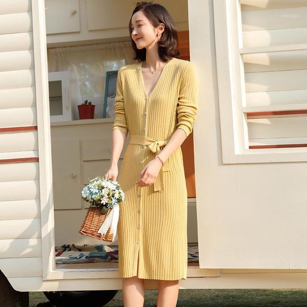 casual dresses 2021 spring and summer v-neck temperament slim long-sleeved midi dress female small fragrance wind knit, Black;gray
casual dresses 2021 spring and summer v-neck temperament slim long-sleeved midi dress female small fragrance wind knit, Black;gray