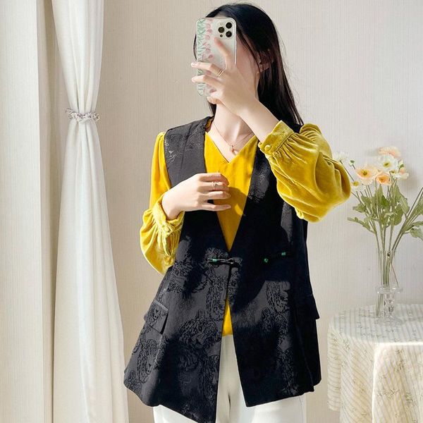 women's vests chinese style jacquard waistcoat sleeveless women 2021 autumn vest, Black;white
women's vests chinese style jacquard waistcoat sleeveless women 2021 autumn vest, Black;white