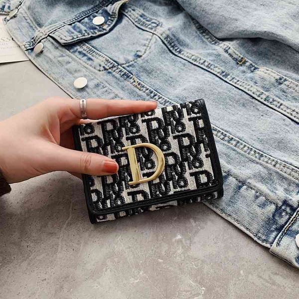 2022 factory wholesale new autumn and cloth face long folding women's multi card wallet 02
2022 factory wholesale new autumn and cloth face long folding women's multi card wallet 02