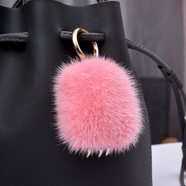 2020 genuine mink fur small claws plush bunny wolf claw ladies bag car keychain pendant, Silver
2020 genuine mink fur small claws plush bunny wolf claw ladies bag car keychain pendant, Silver