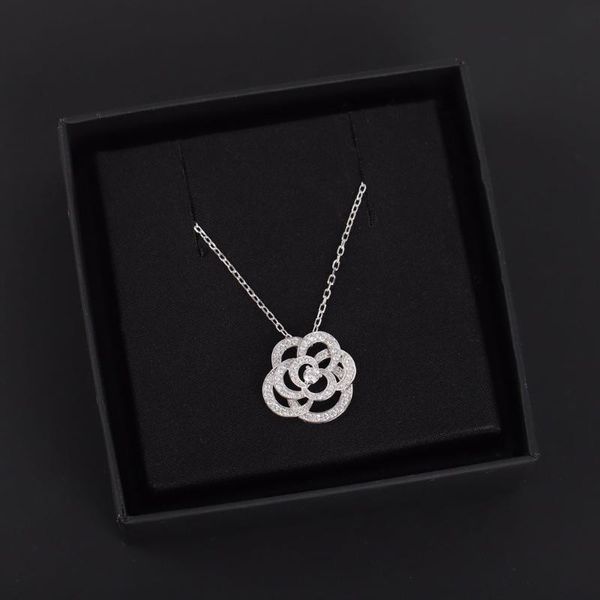 pendant necklaces silvery floral necklace for women titanium steel luxury jewelry rhinestone shinny zircon anti-fading gift girls, Silver
pendant necklaces silvery floral necklace for women titanium steel luxury jewelry rhinestone shinny zircon anti-fading gift girls, Silver