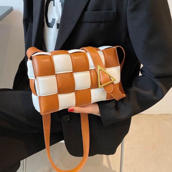 women crossbody bag weave flap bags for 2021 luxury leather plaid shoulder messenger ladies small handbag and purse totes
women crossbody bag weave flap bags for 2021 luxury leather plaid shoulder messenger ladies small handbag and purse totes