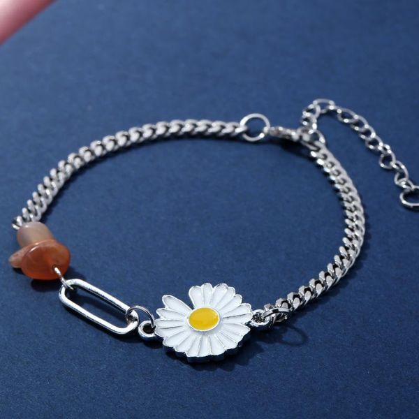 charm bracelets fashion daisy flower bracelet for women pink crystal stone bohemian bangles pulseras mujer female jewelry, Golden;silver
charm bracelets fashion daisy flower bracelet for women pink crystal stone bohemian bangles pulseras mujer female jewelry, Golden;silver