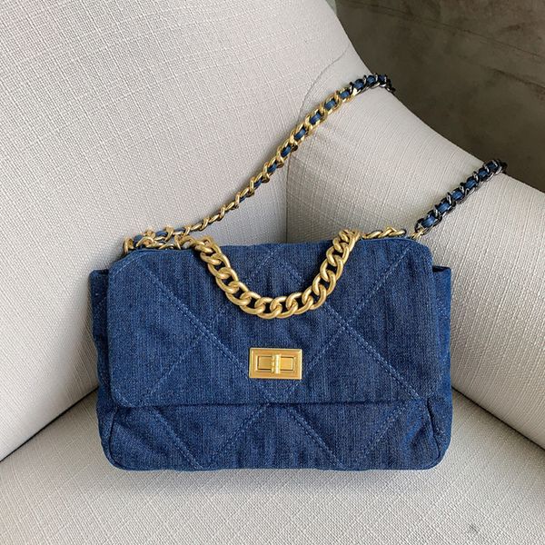 design bag women's 2020 new denim fragrance lingge chain small square bag fashion one shoulder slant cross handbag
design bag women's 2020 new denim fragrance lingge chain small square bag fashion one shoulder slant cross handbag