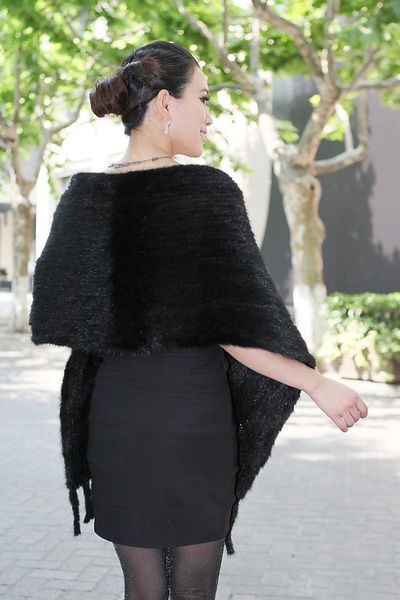 scarves real genuine natural knitted shawl wraps women's fashion shawls with tassel and pocket, Blue;gray
scarves real genuine natural knitted shawl wraps women's fashion shawls with tassel and pocket, Blue;gray