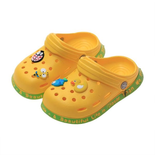 children's slippers, non-slip hole shoes, baby sandals and for boys girls aged 1-13, Black;red
children's slippers, non-slip hole shoes, baby sandals and for boys girls aged 1-13, Black;red