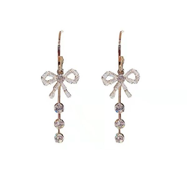 hoop & huggie 2021 korean version of fashionable zircon bow women's earrings exquisite temperament trendy long wholesale, Golden;silver
hoop & huggie 2021 korean version of fashionable zircon bow women's earrings exquisite temperament trendy long wholesale, Golden;silver