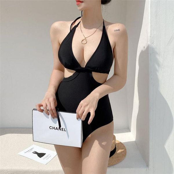 one-piece suits deep v neck one piece swimsuit women bandage push up halter swimwear monokini summer bodysuit beach bathing suit
one-piece suits deep v neck one piece swimsuit women bandage push up halter swimwear monokini summer bodysuit beach bathing suit