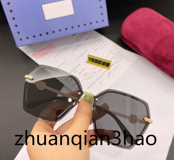 2021 new fashion street shooting polarized sunglasses female personality sunglasses driving driving street shooting glasses, White;black
2021 new fashion street shooting polarized sunglasses female personality sunglasses driving driving street shooting glasses, White;black
