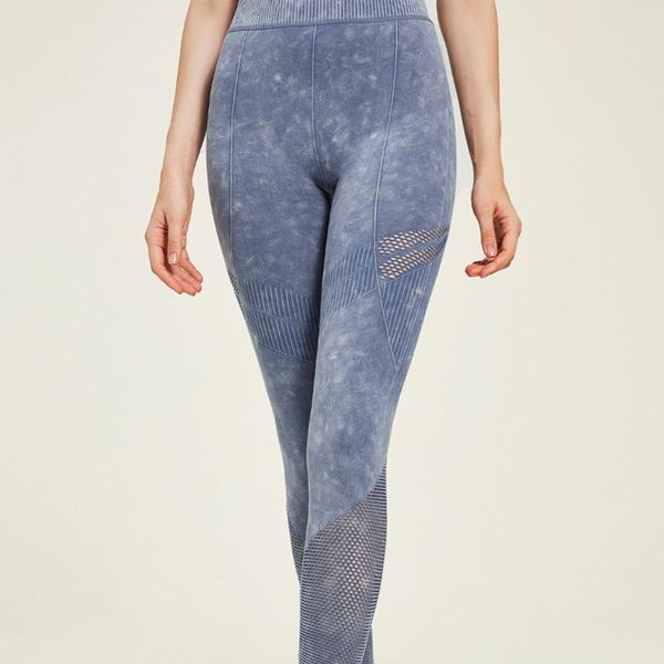 women's seamless sports tights blue high waist yoga pants raising bubreathable printing gym squat jogging fitness outfit
women's seamless sports tights blue high waist yoga pants raising bubreathable printing gym squat jogging fitness outfit