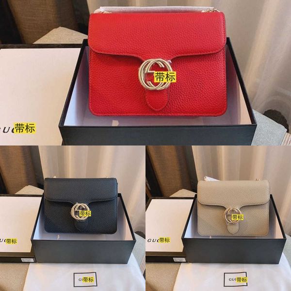 designer luxury bag design oem chain small square new lock fashion korean bag24a1 women's leather handbag, Red;black
designer luxury bag design oem chain small square new lock fashion korean bag24a1 women's leather handbag, Red;black