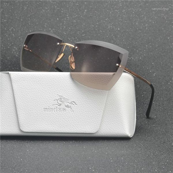 sunglasses ladies frameless female fashion 2021 summer uv400 polygon rimless sun glasses rhinestone siamese women fml, White;black
sunglasses ladies frameless female fashion 2021 summer uv400 polygon rimless sun glasses rhinestone siamese women fml, White;black
