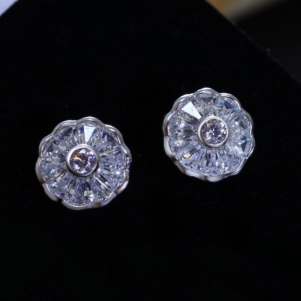 100% real 925 sterling silver stud round earrings pave full stunning zircon crystal cute ol lady fine jewellery jewelry, Golden;silver
100% real 925 sterling silver stud round earrings pave full stunning zircon crystal cute ol lady fine jewellery jewelry, Golden;silver