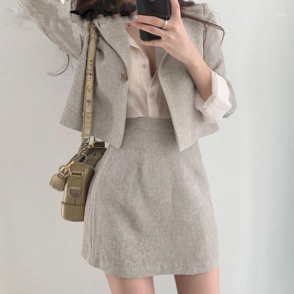 blazer & suits skirt full sleeve short coat + slim high waist skirts mini solid casual vintage 2 pieces set1, White
blazer & suits skirt full sleeve short coat + slim high waist skirts mini solid casual vintage 2 pieces set1, White