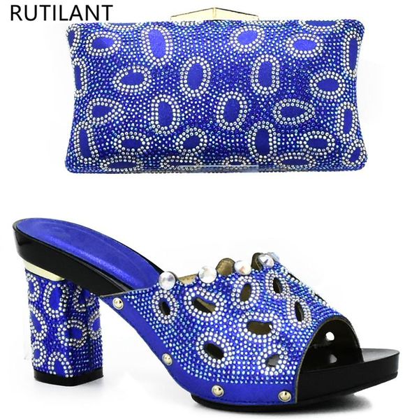 royal blue color italian ladies shoes and bag set decorated with rhinestone african matching bags in women dress, Black
royal blue color italian ladies shoes and bag set decorated with rhinestone african matching bags in women dress, Black