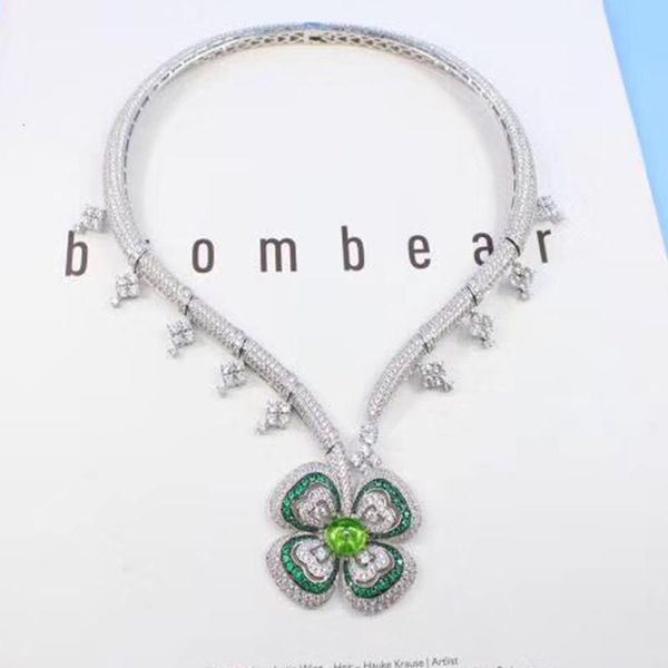 pendant necklaces brand fashion party feast for women banquet flower crystal hyperbole necklace fine costume jewelry, Silver
pendant necklaces brand fashion party feast for women banquet flower crystal hyperbole necklace fine costume jewelry, Silver
